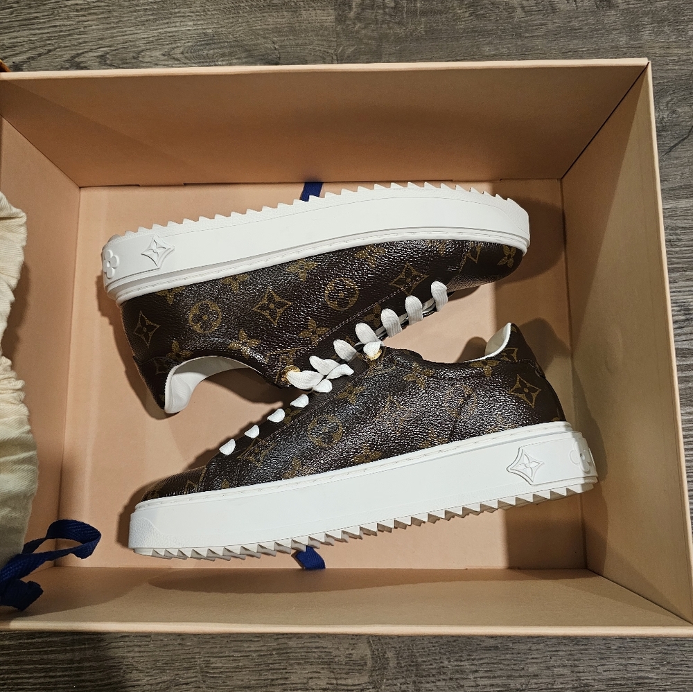 Louis Vuitton Monogram Sneakers - Picture 5 of 12